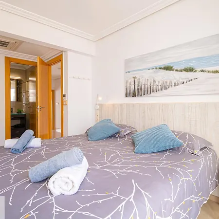 Piso Primera Linea Jakarta 3 Sea View Lägenhet *